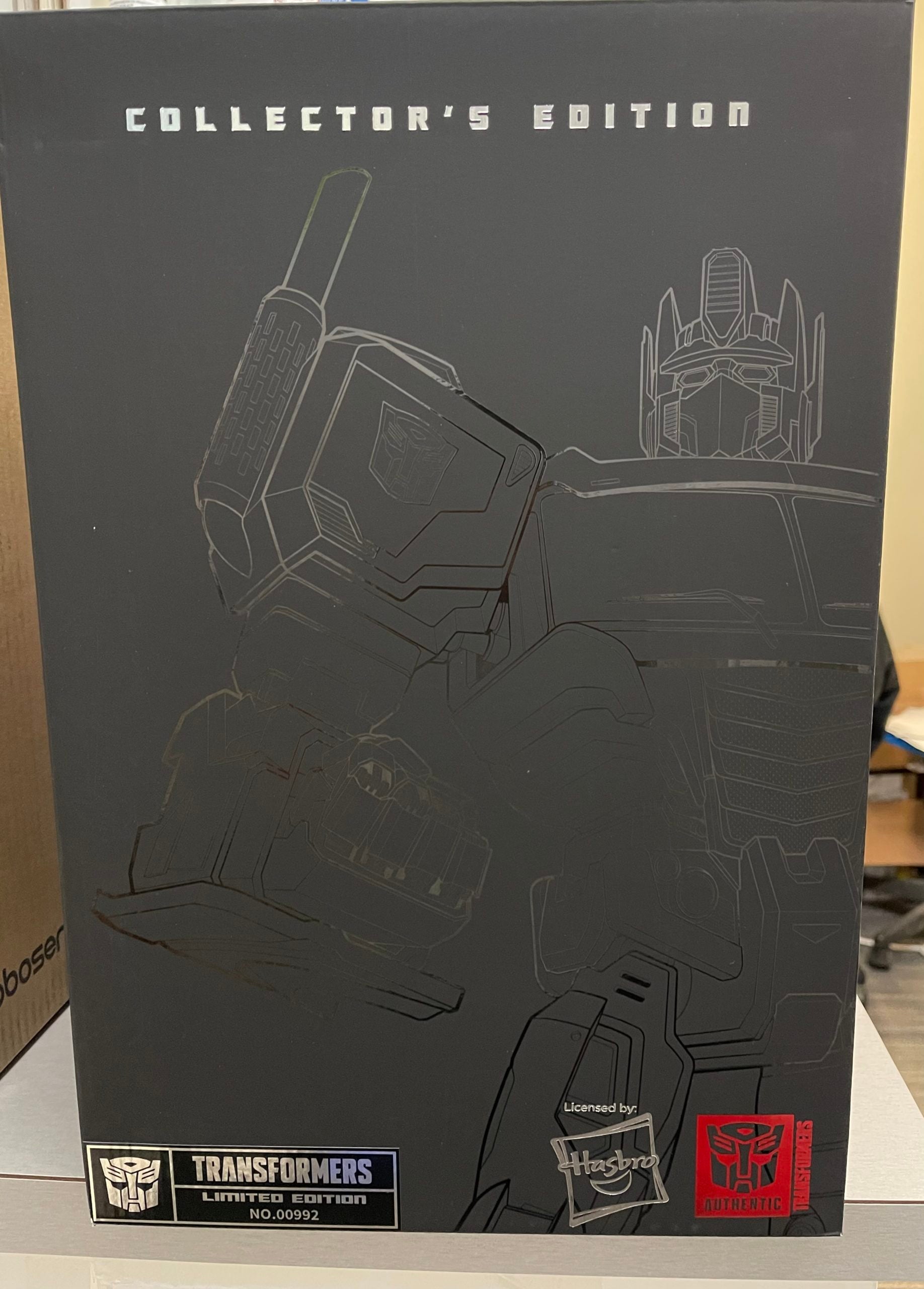 Transformers Optimus Prime Auto-Converting Robot - Collector's Edition
