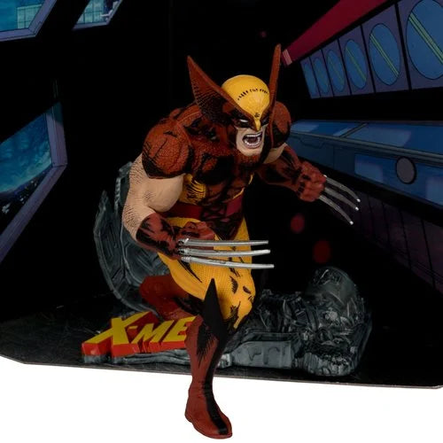 Marvel Wave 1 1:10 Scale Posed Wolverine Figure with Scene